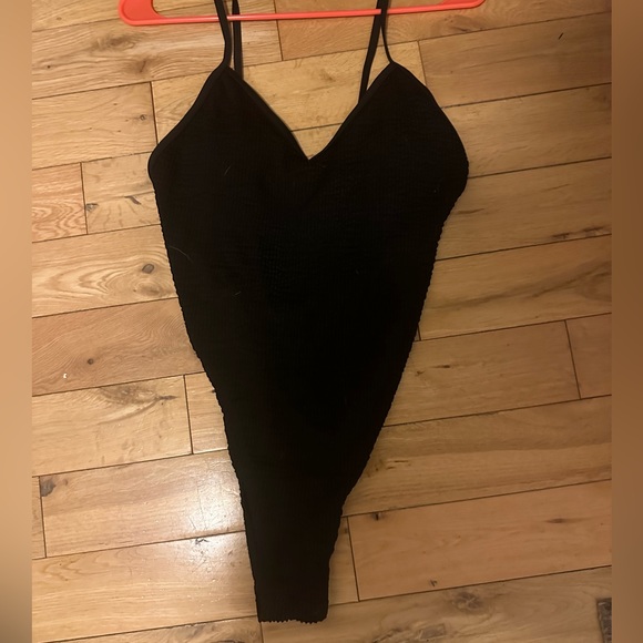 Black one piece swimsuit - Picture 1 of 4